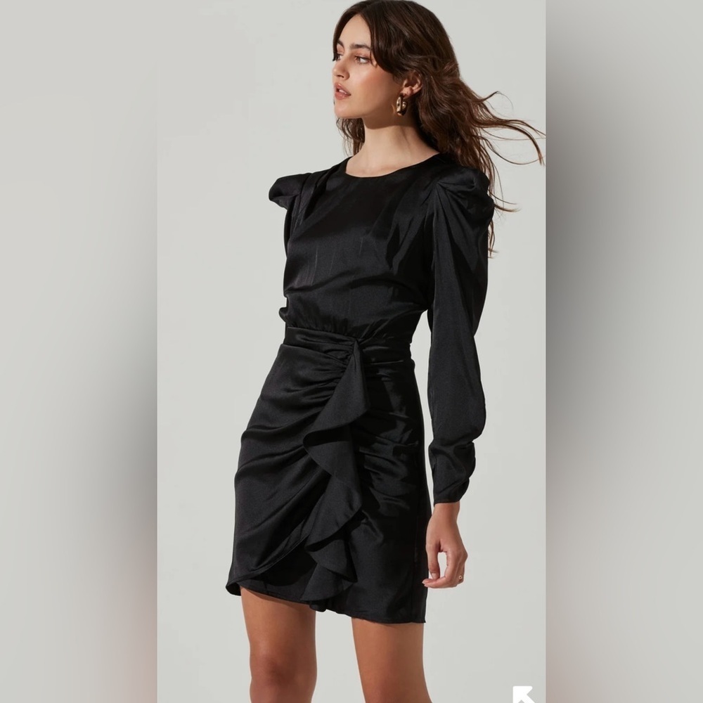 ASTR Black ruffle long puff sleeve open back mini dress size M